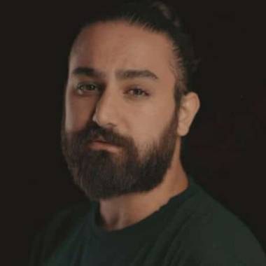 دانلود آهنگ قشنگ طلوع صبحو دیدن با تو از تاریکی به نور رسیدن امیر عظیمی