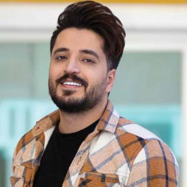 دانلود آهنگ گفتی بیا بیقرار انگار که اومد بهار ریمیکس مجتبی دربیدی