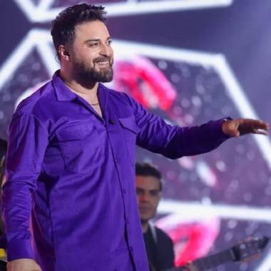 دانلود آهنگ ماه من مثل چشات شب من روشنه بابک جهانبخش