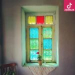 دانلود آهنگ دو پنچره گوگوش