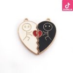 دانلود آهنگ هایده وای به حالش / اگه عاشقته وای به حالش