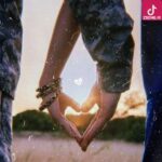 دانلود آهنگ هنگامه خوشبختی / تو آغوش منی یا من دارم خواب میبینم