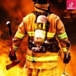 دانلود آهنگ پوران آتش نشانی / آتش گرفتم برقی زد و من زین دانلود آهنگ پوران آتش نشانی / آتش گرفتم برقی زد و من زین