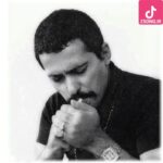 دانلود آهنگ فرهاد هفته خاکستری (اجرای زنده)