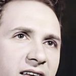 دانلود آهنگ امین الله رشیدی بی فروغ مهر / دور از آن رخ تابان تا به کی بمانم از بند تیره بختی باز آی و وارهانم