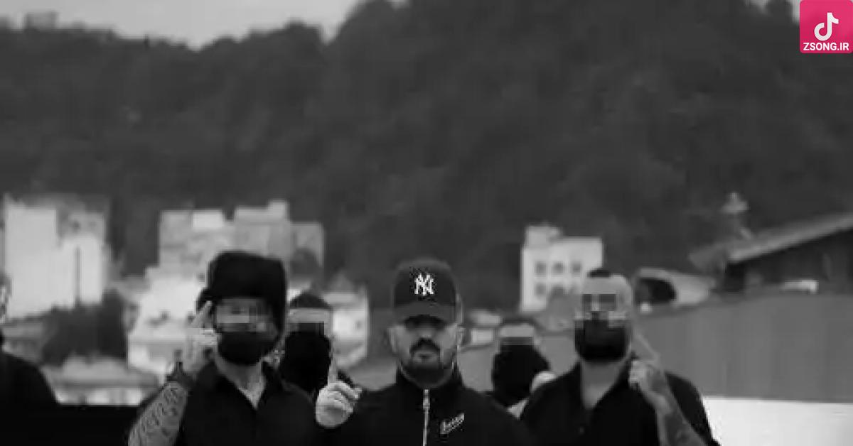 دانلود آهنگ پوری دشمنمو دوس دارم / روشنه تکلیف دا دا دا داشی میکنی تهش گیر دا دا دا داشی