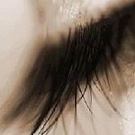 دانلود آهنگ مهستی اشکی برام نمونده / غم داره قلب من و تو سینه بیرون میکنه