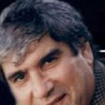 دانلود آهنگ آغاسی آوازه خوان / آوازه خون شهرم پشت و پناهم خداست تموم شعرای من قصه ی درد شماست