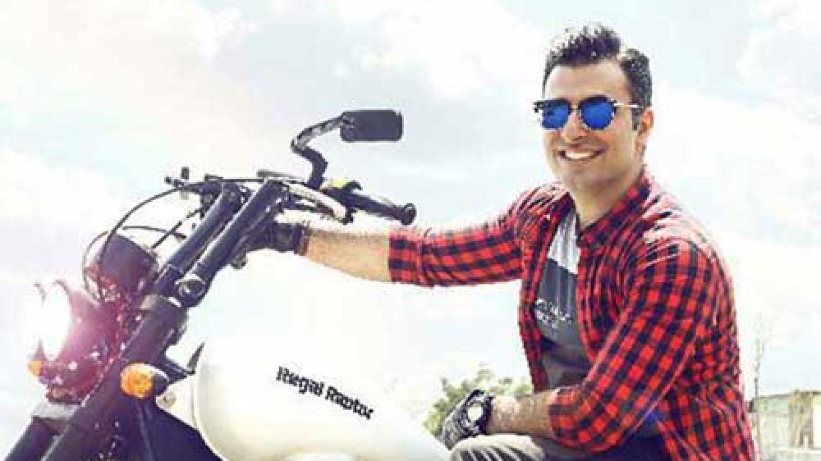 دانلود آهنگ علیرضا طلیسچی دلم پیش توئه / هر چقدر به خاطر تو عاشقی کنم کمه ....