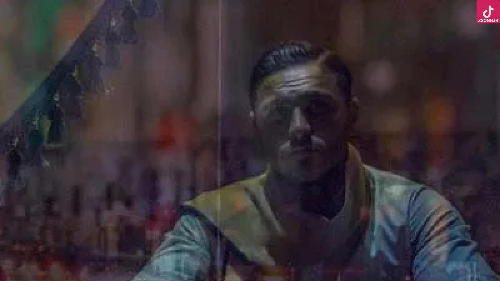 دانلود آهنگ آرمین زارعی دمش گرم / دمش گرم انقد اضافه کاری این اواخر داشت ...