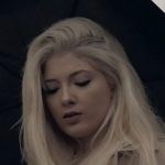 دانلود آهنگ دنیا دادرسان بارون که میباره اشکام میریزه میلرزه دستامو دردام رو میشه