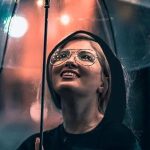 دانلود آهنگ دنیا دادرسان مغرور / خوبه آدم روی اشکال هاش یکمی کار کنه