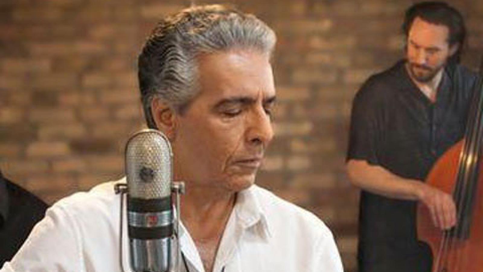 دانلود آهنگ فرامرز اصلانی سینه مالامال درد است ای دریغا مرهمی دل ز تنهایی به جان آمد خدا را همدمی