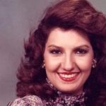 دانلود آهنگ فتانه بزارین برم من / دلم گرفته نمیخوام آواز بخونم