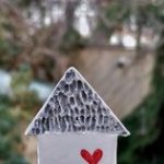 دانلود آهنگ هلن خونه عشق / خونه اونجاست که صداته پر عطر نفساته