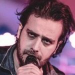 دانلود آهنگ کاوه آفاق سد پشت سد سر راه من حتی بسته شد راهه آه من