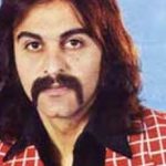 دانلود آهنگ کوروش یغمایی قد بلند / از تو می خوام از تو می خوام سیمو نکن انقدر ناز