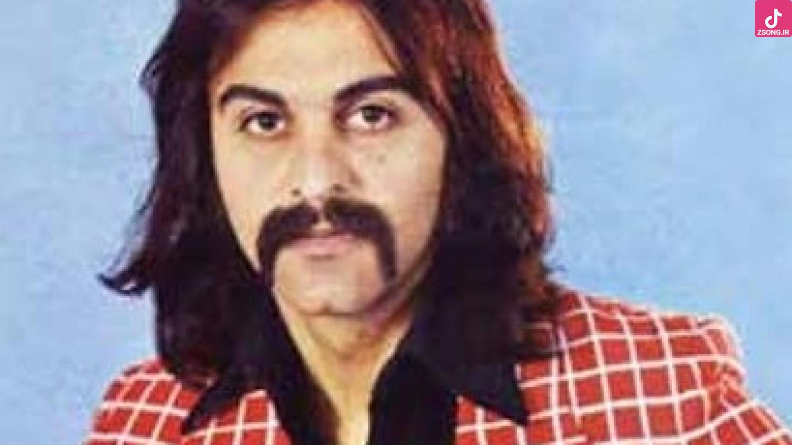 دانلود آهنگ کوروش یغمایی قد بلند / از تو می خوام از تو می خوام سیمو نکن انقدر ناز