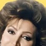 دانلود آهنگ مهستی حرفای قشنگ میزنی به دلم داری چنگ میزنی