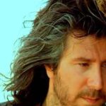 دانلود آهنگ منصور اولین و آخرم / ای اولینو اخرم من بی تو بی بالو پرم;تو میدونی عاشقترم