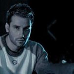 دانلود آهنگ مهدی احمدوند ماشین زمان / شب با یه نور شمع بوی عود و ساز من …