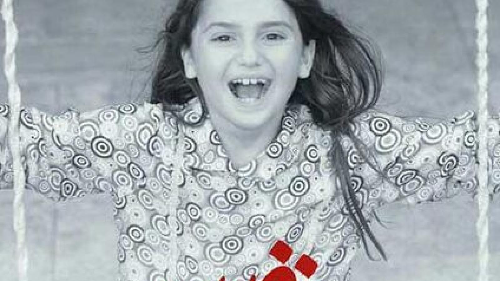 دانلود آهنگ مهدی یراحی نفس / غرق میشم تو سیاه موج موهایی که نیست