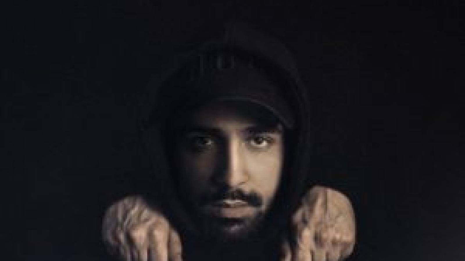 دانلود آهنگ مهیاد حسابی {‎‎‎‎‎‎‎‎‎‎‎‎‎‎‎‎‎‎‎‎‎‎‎‎‎‎‎‎‎‎‎‎نبودش پول توی حسابی زدیم زور کلی حسابی}