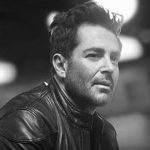 دانلود آهنگ محمدرضا گلزار عوض شدی {یه دفعه عوض شدی هرچی بلد نبودی از دور و بریات بلد شدی}