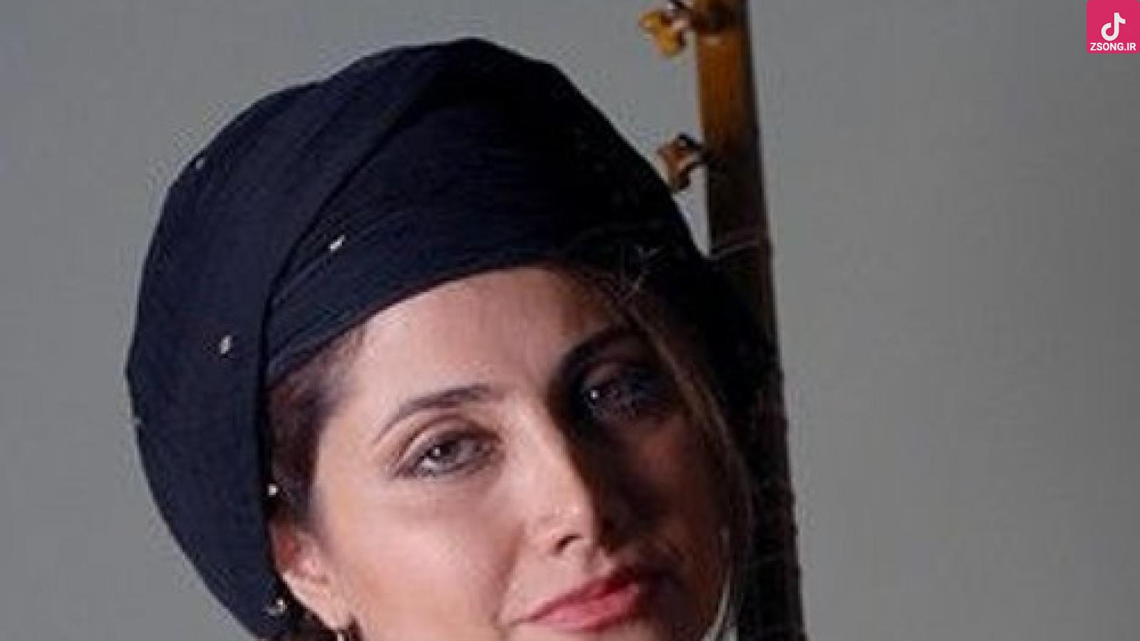 دانلود آهنگ مژگان شجریان آه ای مسافر من ای رفته از کنارم ای بودنت مدارا، با قلب بی پناهم باز آ که بی قرارم