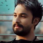 دانلود آهنگ راغب تو را که دیدم / چشم من پی تو گشته حیران از همه به غیر تو گریزان