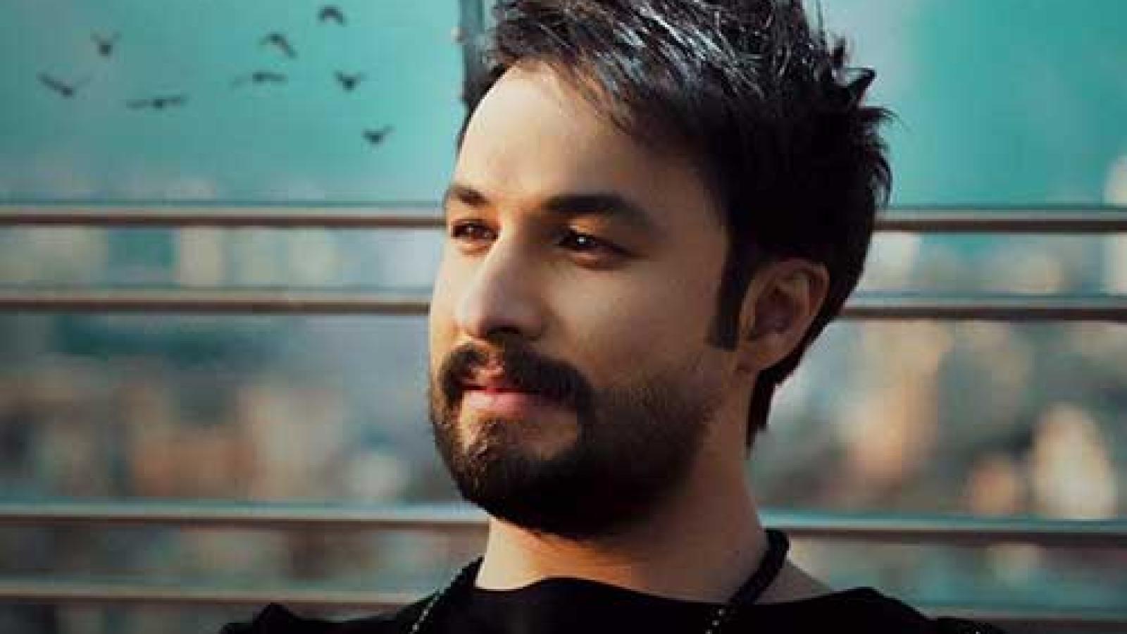 دانلود آهنگ راغب تو را که دیدم / چشم من پی تو گشته حیران از همه به غیر تو گریزان