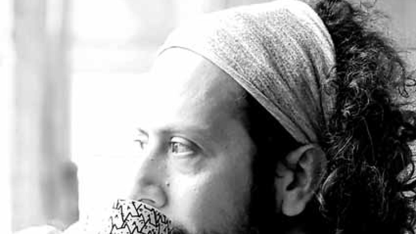 دانلود آهنگ سینا حجازی برمودا {پاشو ماهو واسم خبر کن شب تارو بزن سحر کن}