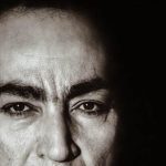 دانلود آهنگ شهیار قنبری هفته خاکستری / اما شعر تو میگه که چشم من تو نخ ابره که بارون بزنه