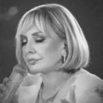 دانلود آهنگ گوگوش مرهم / ای اسم تازه ی من کعبه تو رو به من داد