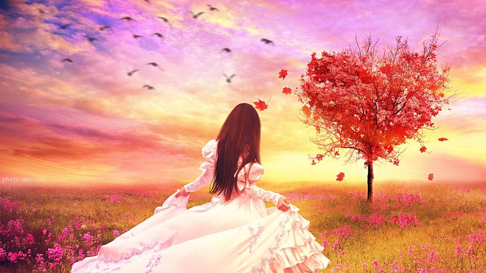 دانلود آهنگ هایده عاشقترین / آهای دنیا نگاه کن ببین عاشق ترینم