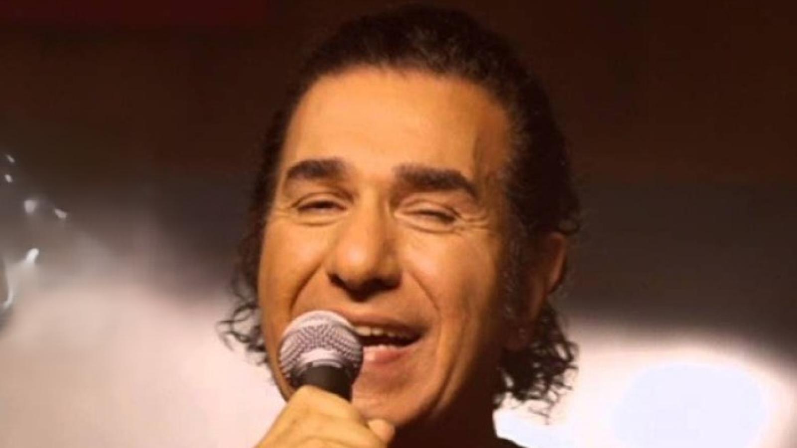 دانلود آهنگ کوروس نگاه (با یک نگاه با یک سلام دوباره جون گرفته)