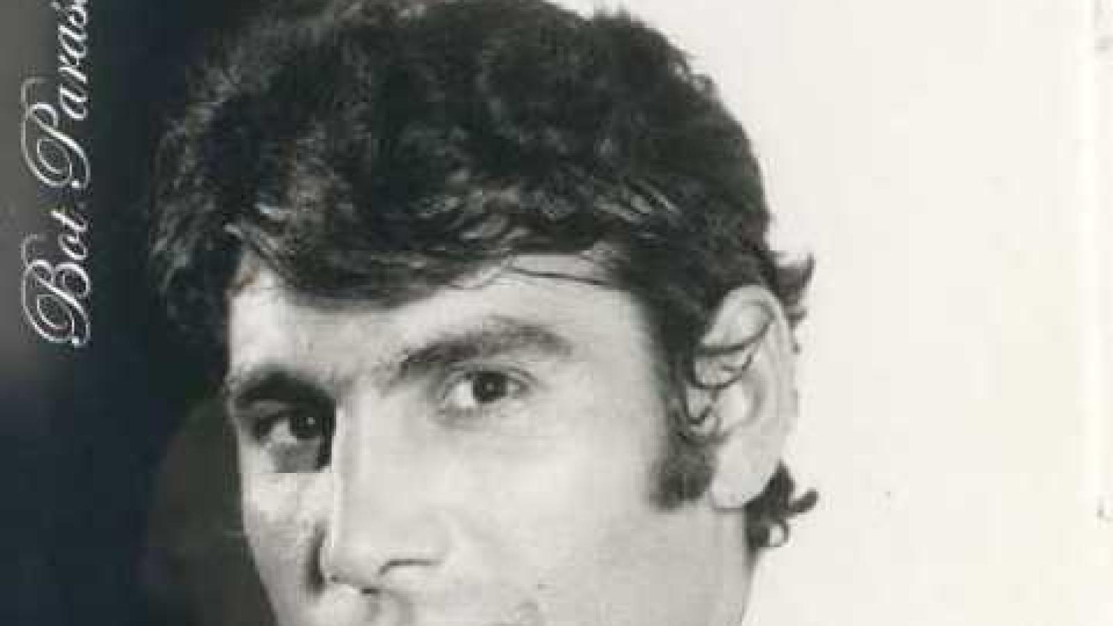 دانلود آهنگ آغاسی غم تنهایی / گریه کن ای آسمون به من وبخت بدم