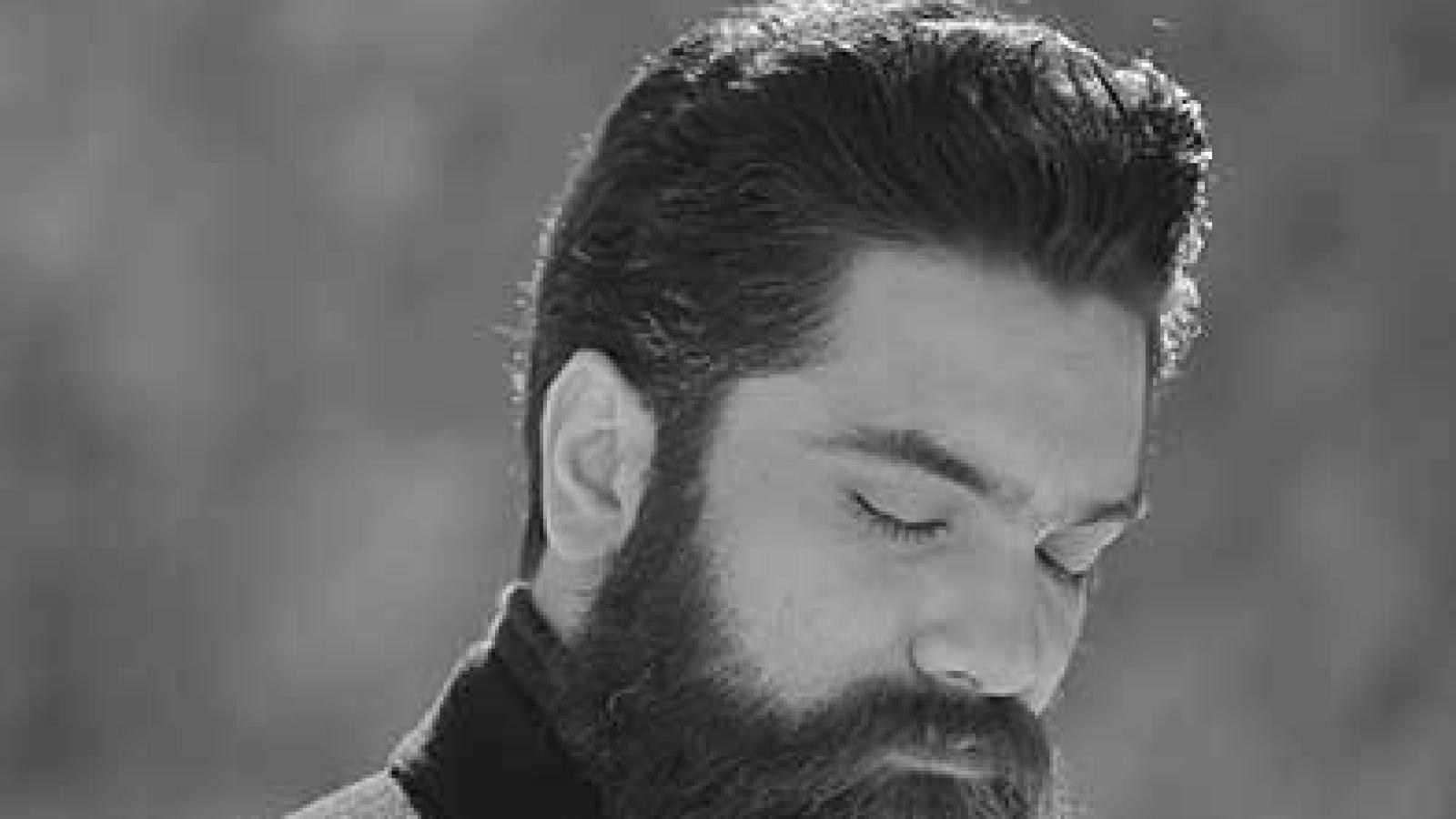 دانلود آهنگ علی زند وکیلی مرغ شب / آخ ای تو میباری چون گل باران به جام نیلوفر مرداب