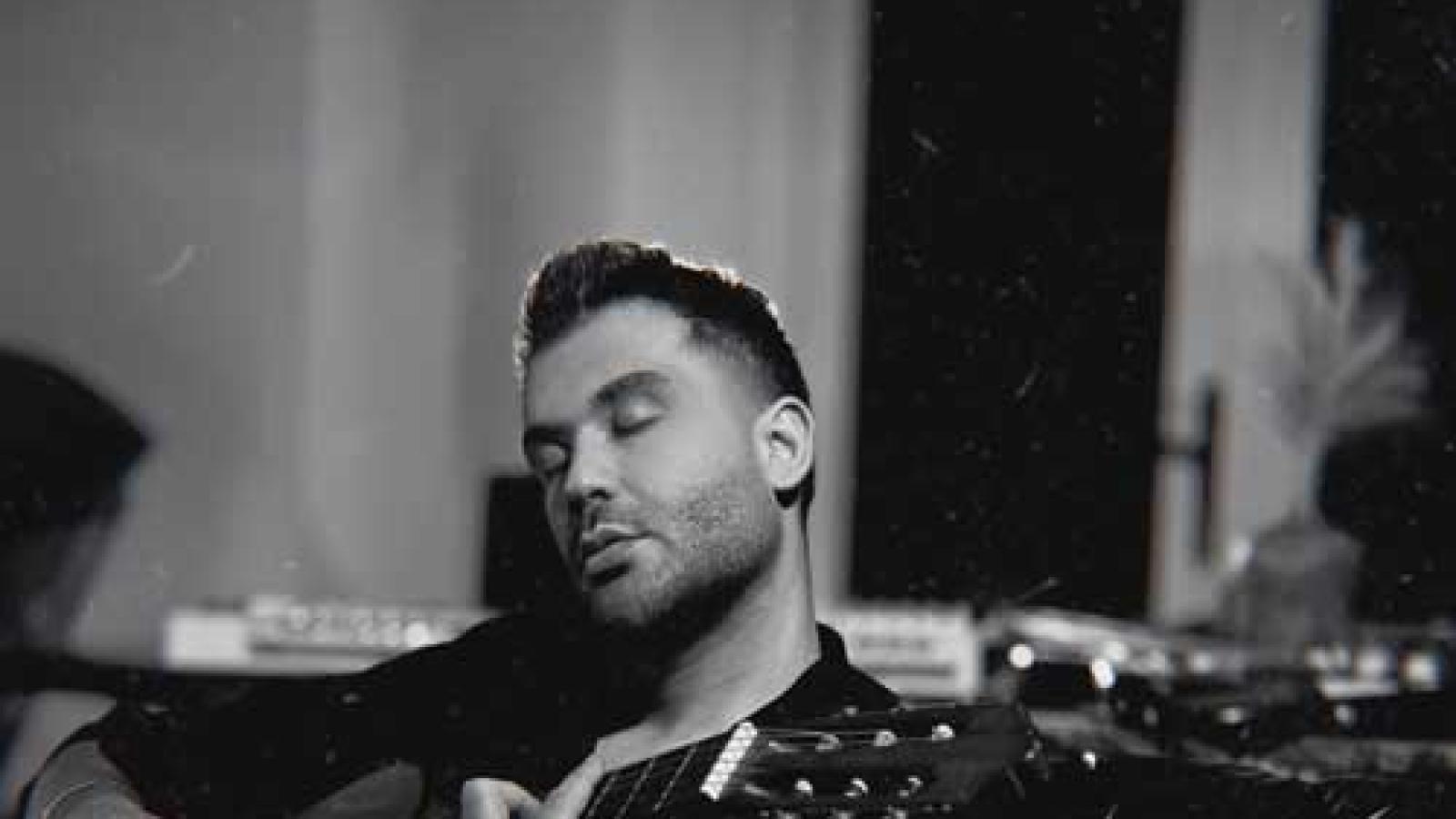 دانلود آهنگ امیر رشوند جای تو اینجاست