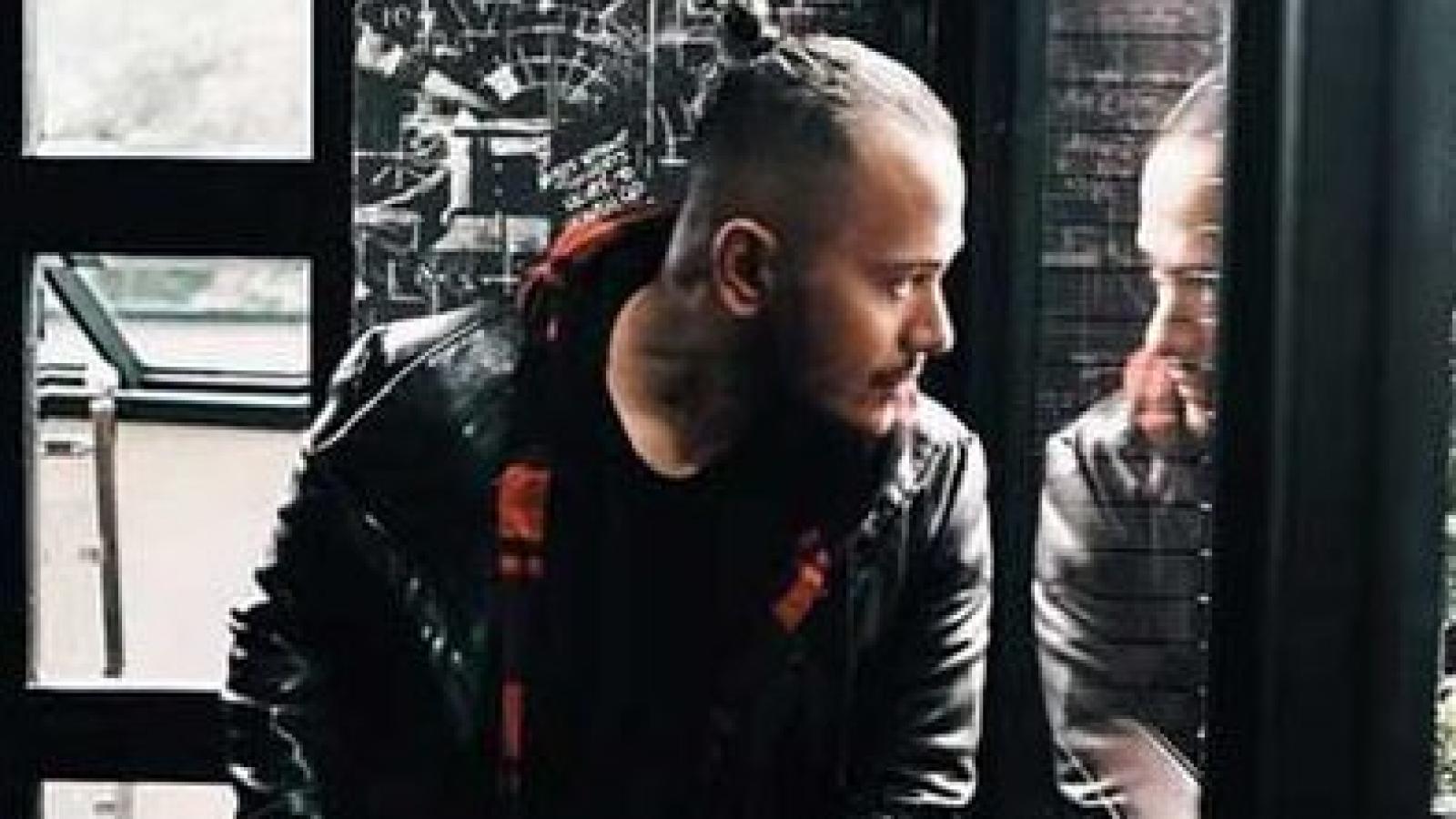 دانلود آهنگ اشوان قلبم جونم / ببین چه خوبه دارم اون دستاتو ...