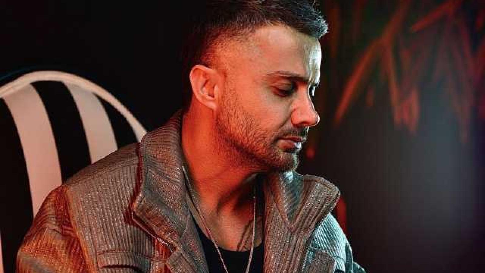 دانلود آهنگ ابی عالی اینجوری نمونه