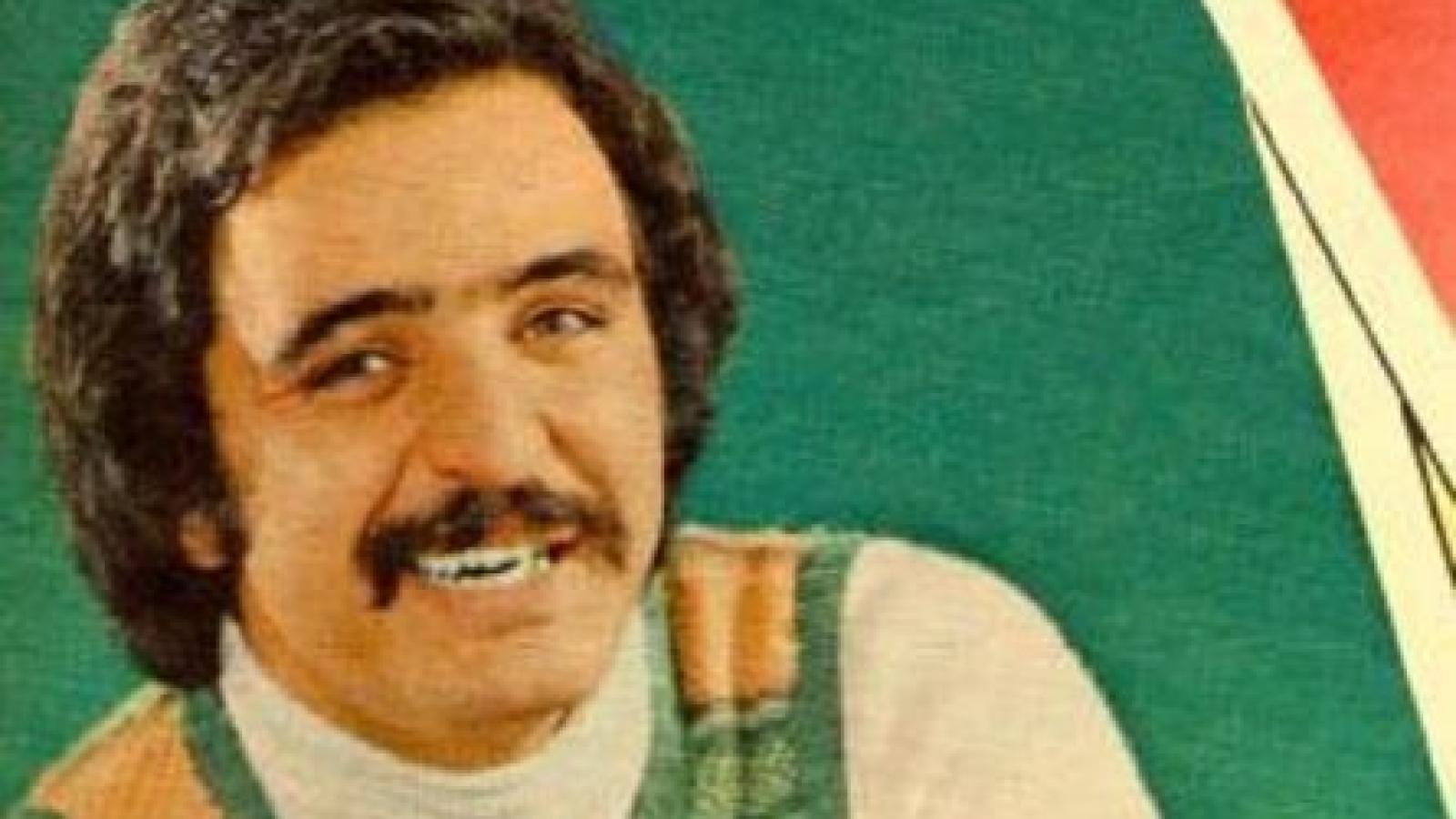 دانلود آهنگ فریدون فروغی طلوع خونین / ای طلوع خونین از شب تو بگریز صبح خونبار با خون من با نور آمیز