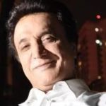 دانلود آهنگ حسن شماعی زاده تولد عشق {تموم روزا رو می شمارم همیشه تو رو به یاد میارم چه خوبه روز تولد تو گل سرخ روی موهات می ذارم}