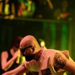 دانلود آهنگ هیپهاپولوژیست کناری راننده / ‎‎‎‎‎‎‎‎‎‎‎‎‎‎‎‎اونی که کنار راننده نشسته از بقیه خوشگل تره