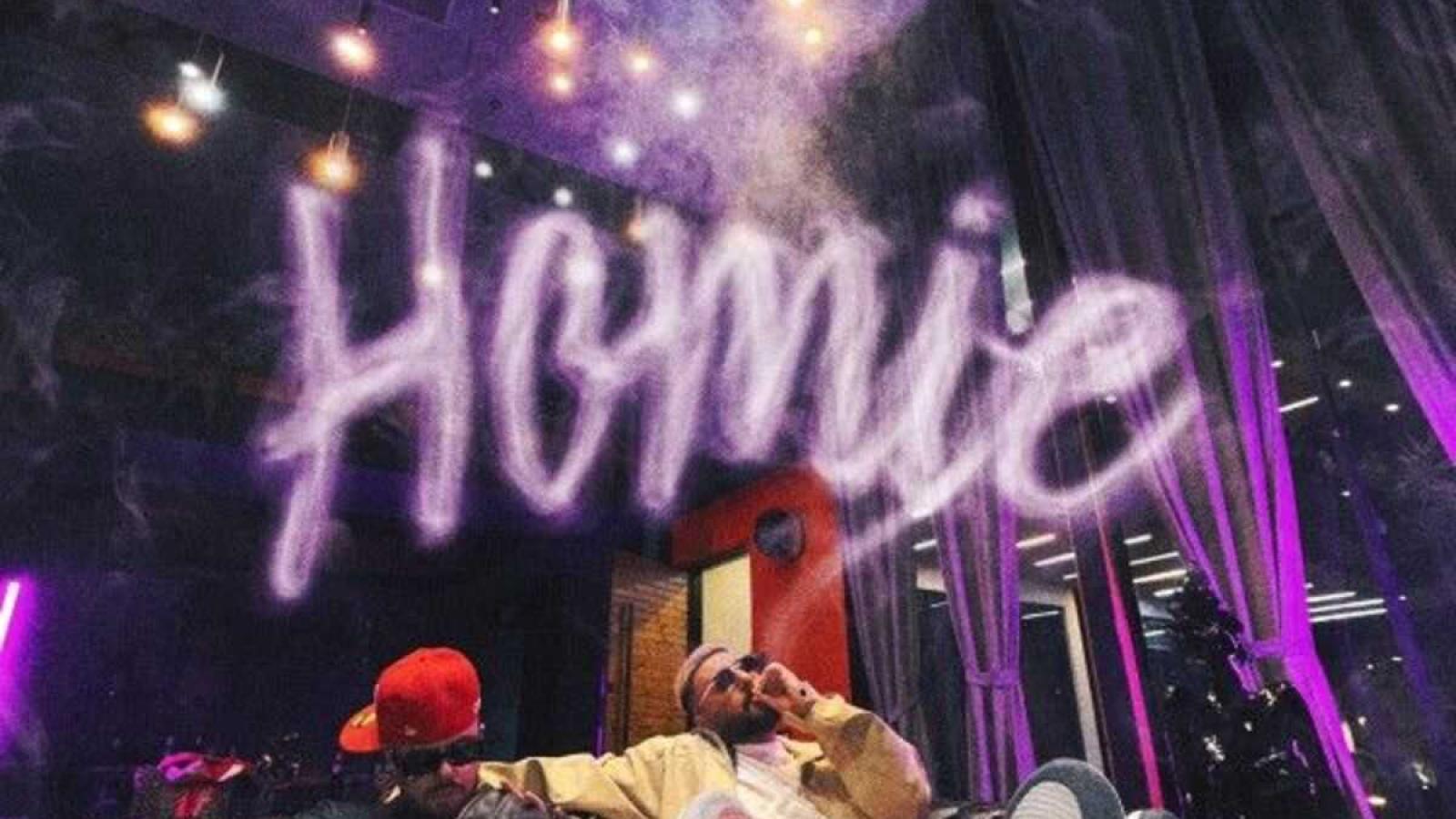 دانلود آهنگ هومان Xanny 2 / لبات آرومم میکرد مثل زنی بگو تو هم مثل منی بگو تو هم هنو میوفتی