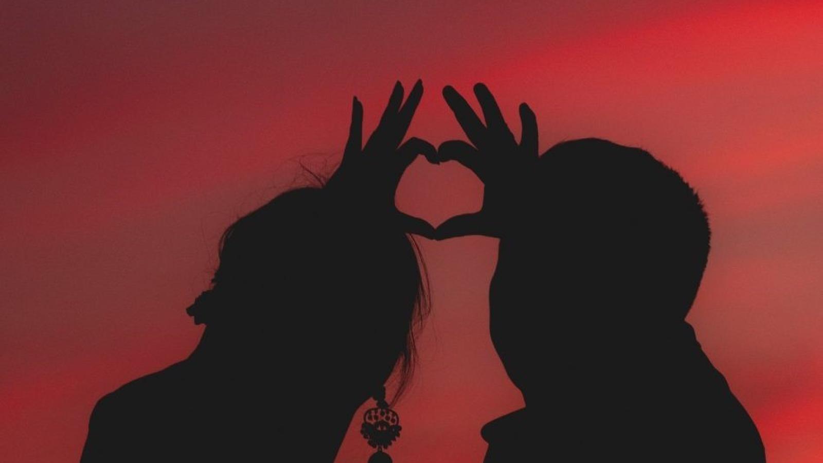 دانلود آهنگ لیلا فروهر جونی جونم (ریمیکس)