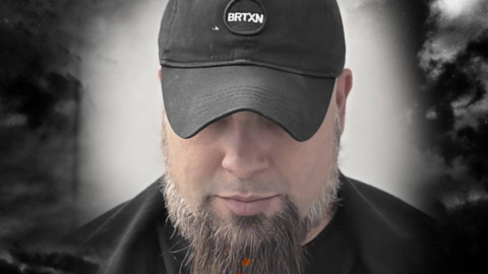 دانلود آهنگ متین دو حنجره مزاحم / دیوانه ی زیبارو لوایی یک بانو