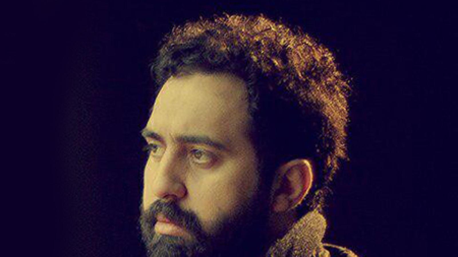 دانلود آهنگ مهدی یراحی عطر تو این اتاق و پر کرده این هوا اون هوای سابق نیست