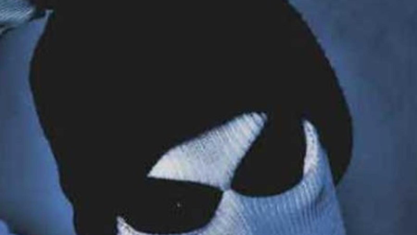 دانلود آهنگ مشکی دو لبه