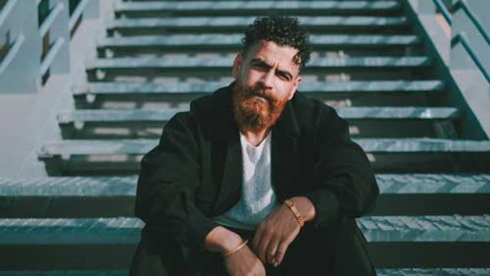 دانلود آهنگ معین زد چه حیف / من نشد با تو بمونم چه حیف که نشد سر ...